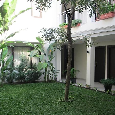 Hotel Anggrek Gandasari Bandung Exterior photo