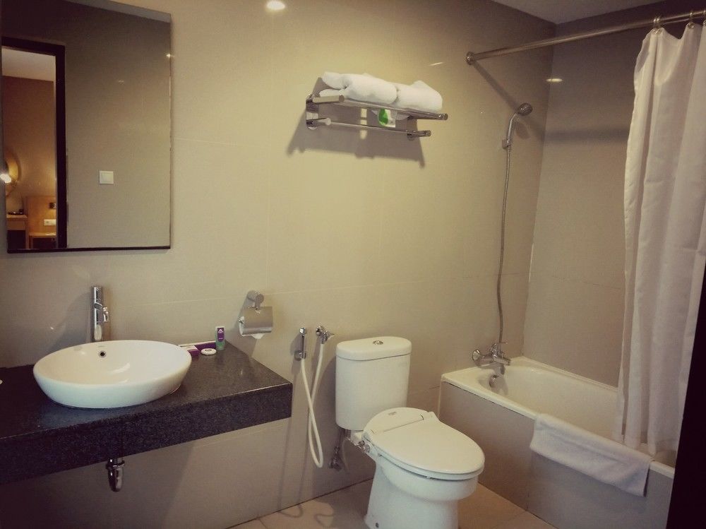 Hotel Anggrek Gandasari Bandung Exterior photo